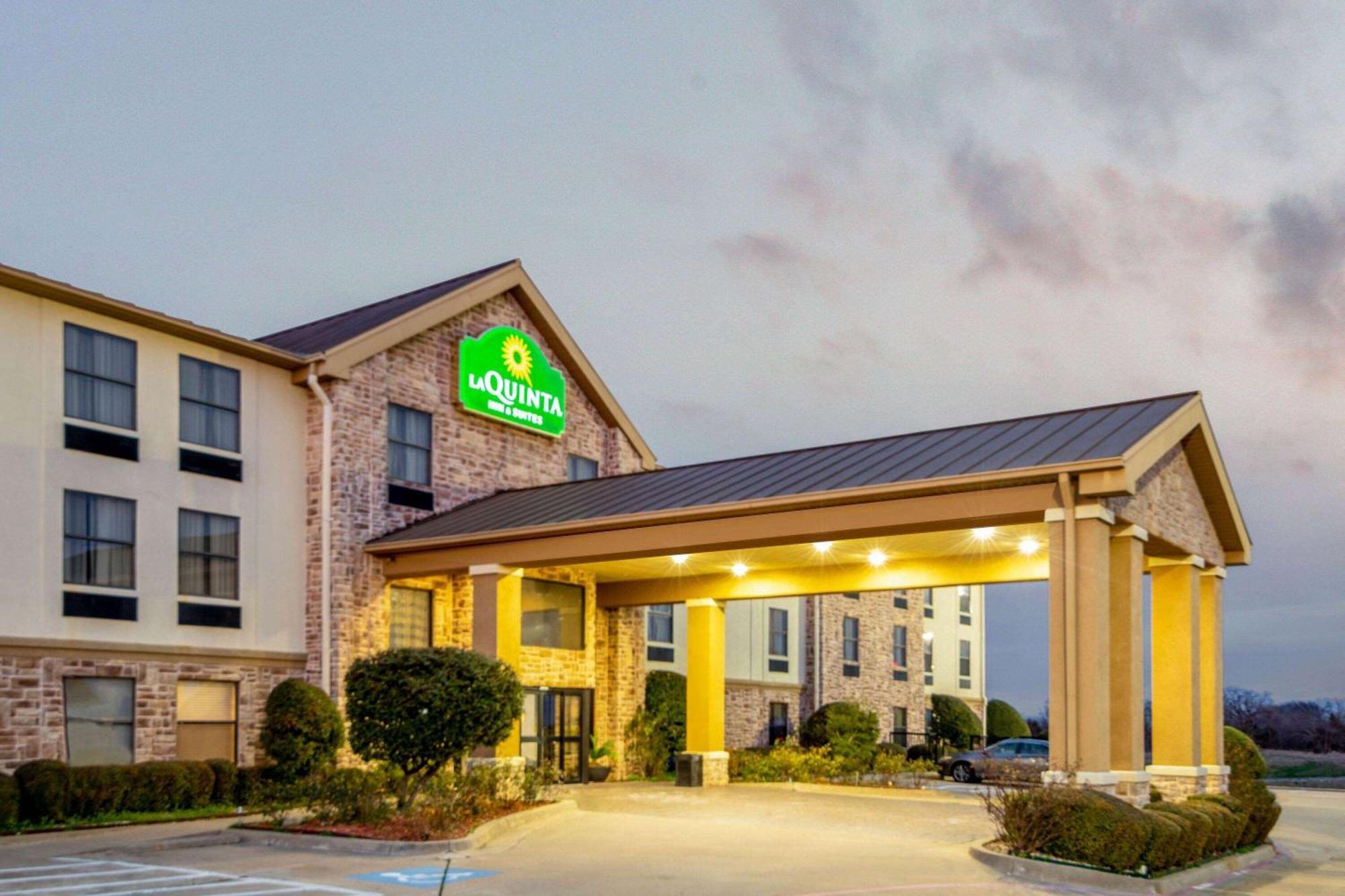 La Quinta By Wyndham Denison - North Lake Texoma Exteriör bild